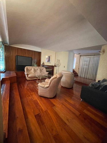 Venta Chalet 4 Dormitorios Castelar Con Cochera