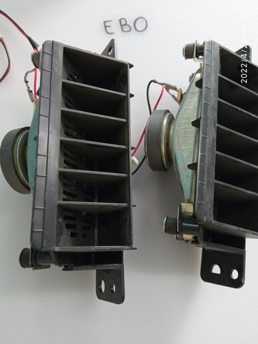 Bocinas Para Tv Emerson Lc260em2 A Serie 057 (Usado)