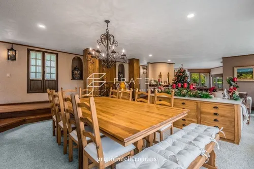 Venta Casa En Hacienda De Valle Escondido