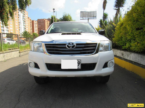 Imagen 21 de 25 de Toyota Hilux 2.5 4x4