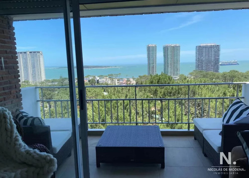 Vende Apartamento De 1 Dormitorio, Con Excelente Iluminacion En Mansa Punta Del Este.