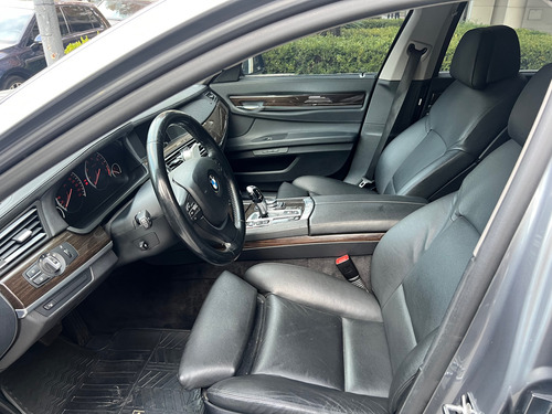 BMW Serie 7 4.8 750i Premium 407cv