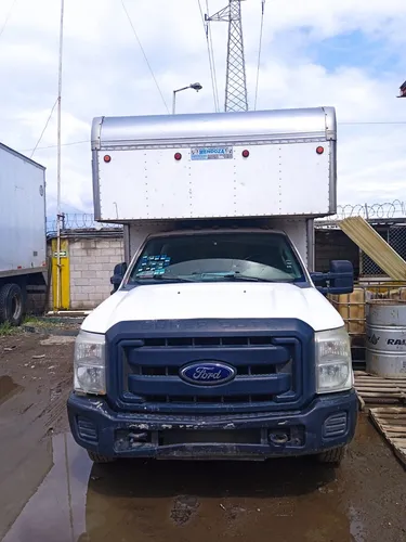 Ford F-350 6.2 Xl Mt