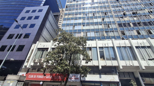 Departamento En Venta De 3 Dorm. En Santiago