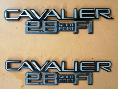 Emblemas Cavalier 2.8 Multi Port F1 Jgo De 4 Piezas
