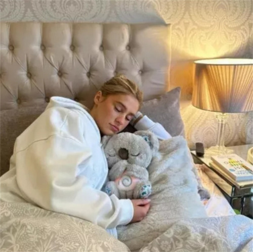 Aliviar La Ansiedad Por Dormir Con Una Muñeca Respiratoria Beige