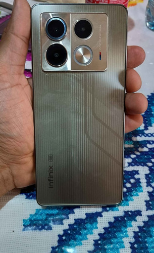 Infinix Note 40 5g Versión Bmw 8/256 (Usado)