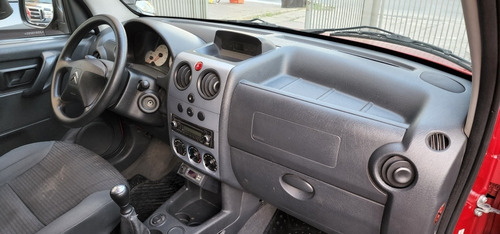Imagen 7 de 13 de Citroën Berlingo 2017 1.6 Hdi 92 Bussines