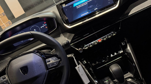 Peugeot 2008 1.0T Allure