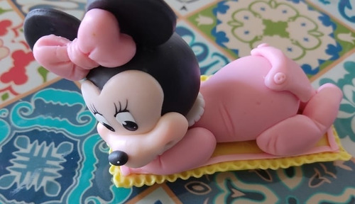 Imagen 2 de 2 de Minnie Bebé Adorno En Porcelana Para Tortas De Cumpleaños.