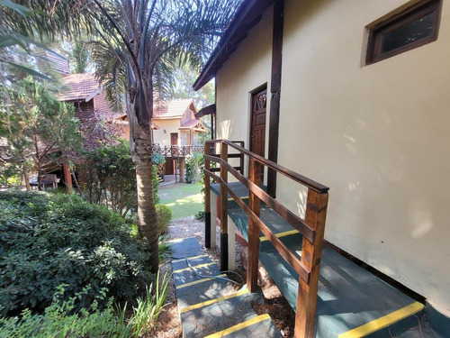 Complejo Vacacional De 6 Cabañas En Nueva Atlantis (1621)