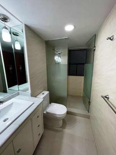 Imagen 9 de 12 de Agradable Departamento Exterior Contemporáneo, En Calle Tran