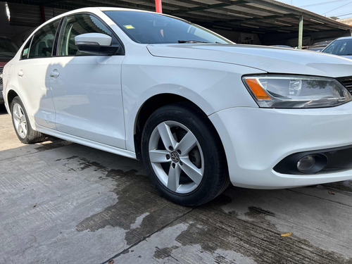 Volkswagen Jetta 2.5 Style Active 5vel B A Mt
