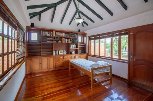 Casa En Arriendo/venta En Las Mercedes. Cod A4615