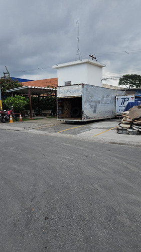 Baú De Alumínio Comp. 8.50 Metros
