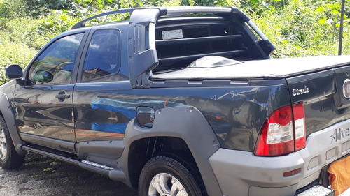 Fiat Strada 1.8 16v Adventure Cab. Dupla Flex Dualogic 2p