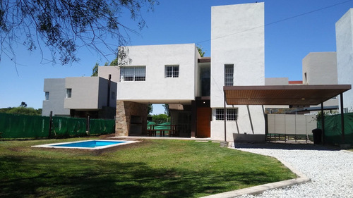 Casa Villa Allende Golf Alquiler Temporal Con Pileta