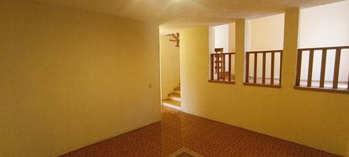 Imagen 7 de 30 de Cálida Y Amplia Casa En Venta - Condominio Privado En Cuajim