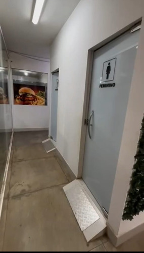 Vendo Pizzaria Montada Completa