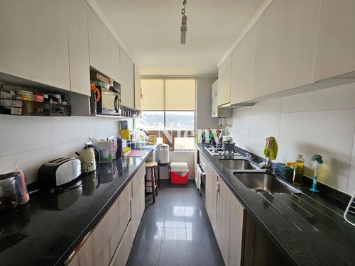 Departamento En Venta De 3 Dorm. En Concón