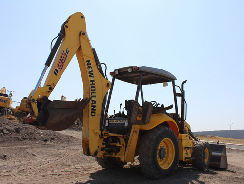 2015 Retroexcavadora New Holland B95c 4x4