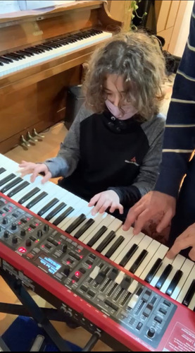 Imagen 9 de 12 de Clases De Piano/teclado.acordeón A Piano.caballito/pra.junta