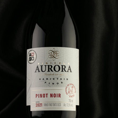 Kit 6 Un Vinho Aurora Varietal Pinot Noir 750 Ml