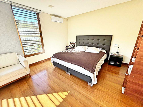 Lo Barnechea // Hermosa Casa En Condominio (101550)