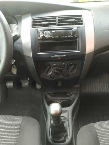 Nissan Livina 1.6 16v Flex 4p