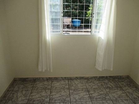 Imagem 7 de 10 de Excelente Casa Individual No Coqueiros 3 Quartos - 9379