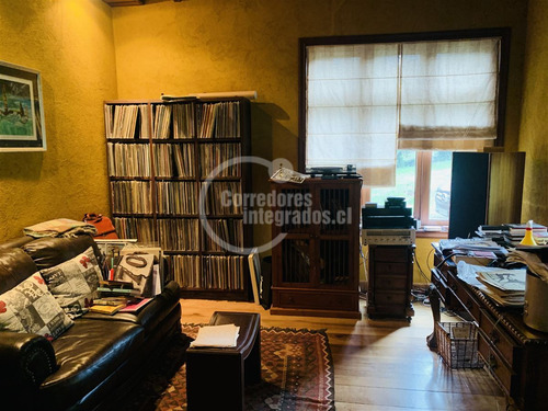 Casa En Venta De 4 Dorm. En Puerto Varas