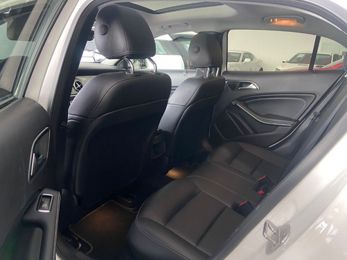 Mercedes-Benz Clase GLA 1.6 200 Cgi Sport At
