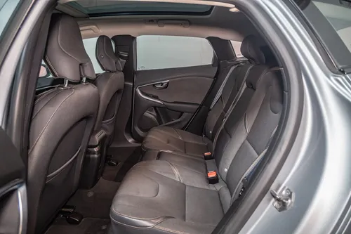 Volvo V40 2.5 T5 Cross Country Awd