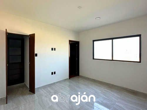 Se Vende Casa Con Alberca Privada En Veracruz, En Residencial Lomas Del Sol De La Riviera Veracruzana
