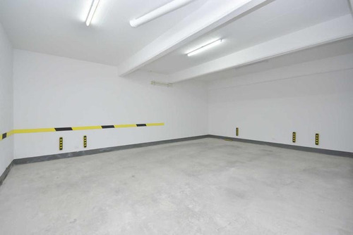Imagen 2 de 3 de Cochera Privada Para 5 Autos - Caballito