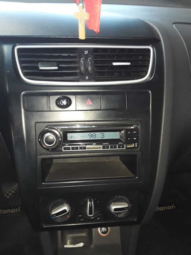 Volkswagen Suran 1.6 Trendline 11b 2011