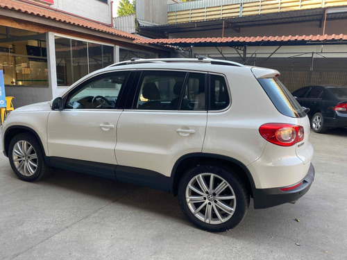 Imagem 3 de 7 de Volkswagen Tiguan 2011 2.0 Fsi 5p