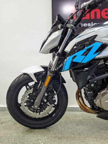 Imagen 4 de 9 de Nueva Cfmoto Rz 650cc Pune Motos 12/18 0km Ahora 12/18 D400