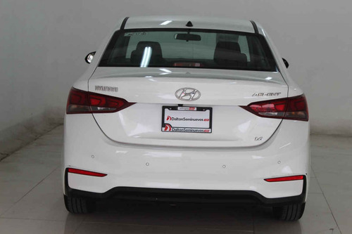 Imagen 4 de 14 de Hyundai Accent 2018 4 Cilindros
