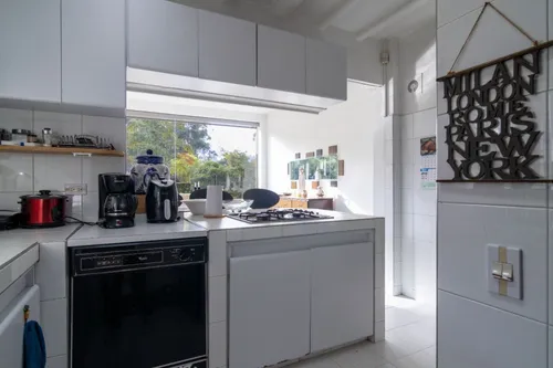 Casa En Arriendo/venta En Canelon. Cod A11895