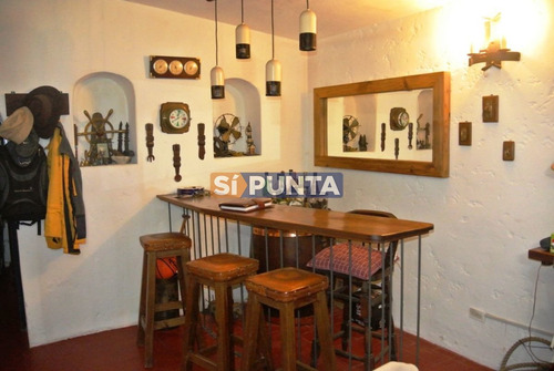 Imagen 5 de 23 de Casa En Venta En El Tesoro, Cerca De La Playa