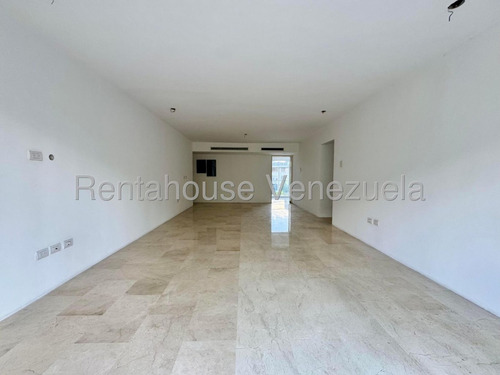 Apartamento A Estrenar En Venta Oportunidad, Urb. Country Club