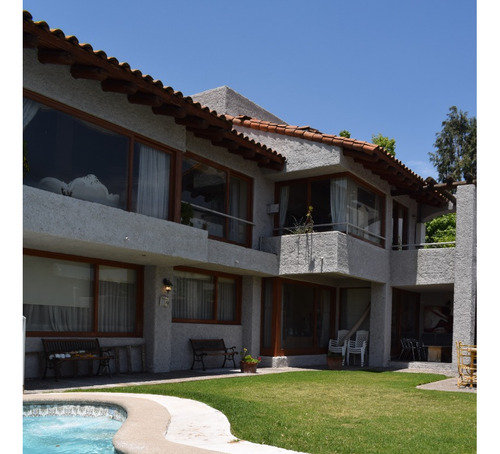 Hermosa Casa En Condominio 6 Dormitorios + 5 Baños