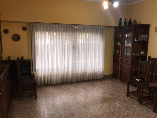 Imagen 7 de 18 de Casa - Venta - La Tablada - 6 Ambientes - Dos Plantas