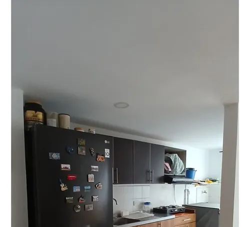 Apartamento Iluminado, Fresco Y Cómodo En Puerta Madera