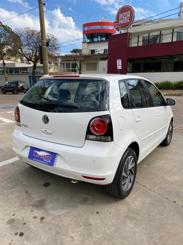 Imagem 5 de 13 de Volkswagen Polo 2012 1.6 Vht Total Flex 5p
