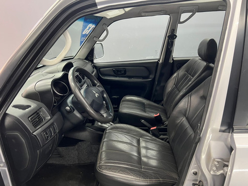 Mitsubishi Pajero TR4 2.0 4X2 16V 140CV FLEX 4P AUTOMÁTICO