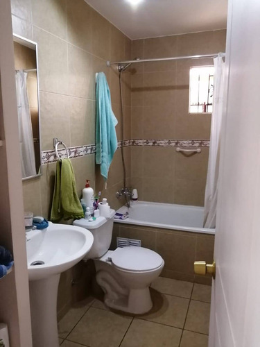 Casa Venta 5 Dorm 3 Baños. Cerca Tottus (72677)