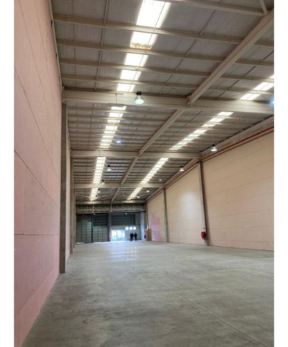 Arriendo Bodega De 1.001 M2 En Parque Industrial, Pudahuel.