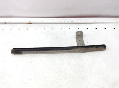 Guia De Vidrio Delantero Derecho Ranger Cabina 1/2 Mod 01-04 (Usado)